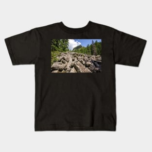 Mountain landscape with Detunatele Kids T-Shirt